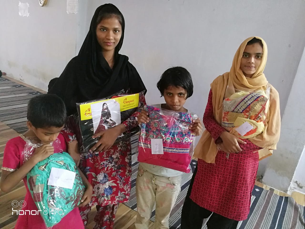 DONATE NEW CLOTHES -Dream For Life